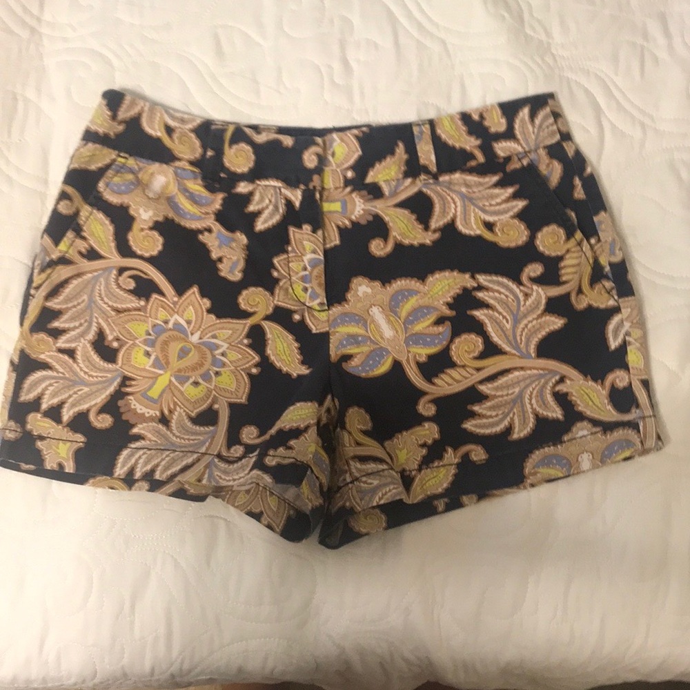 Loft Shorts.  Women’s Size 2.  EUC
